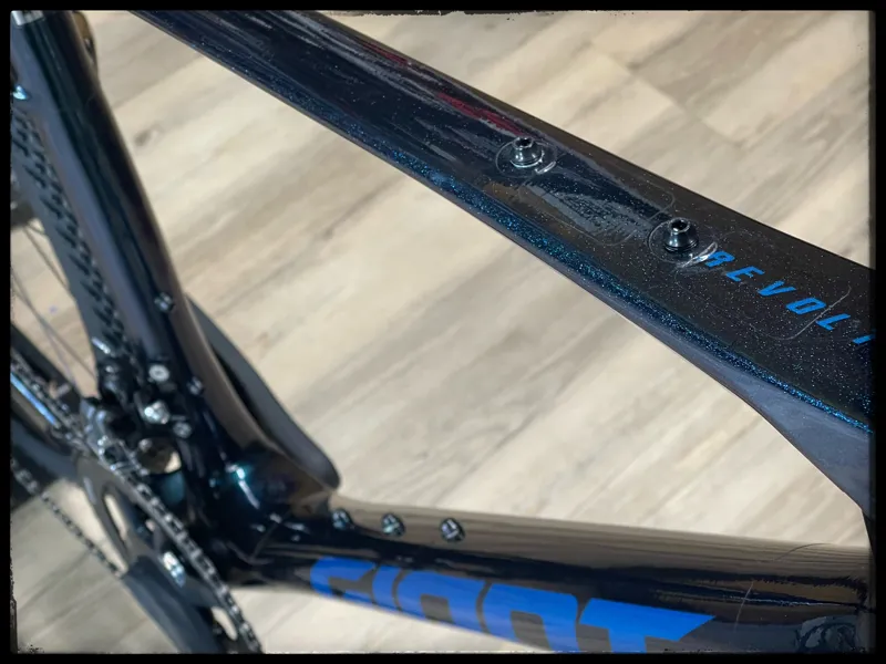 Giant Revolt Advanced 2 Medium Starry Night 2022-2